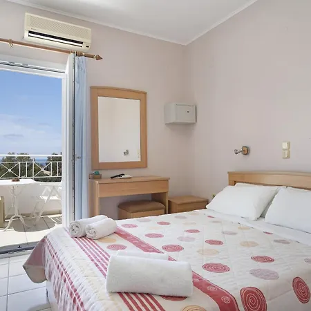 Helena Kefalonia * 斯沃伦塔